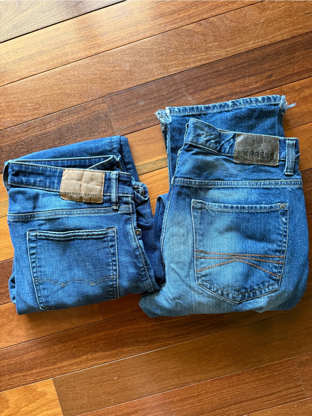 Lot of two men’s jeans American eagle & express size 34x34